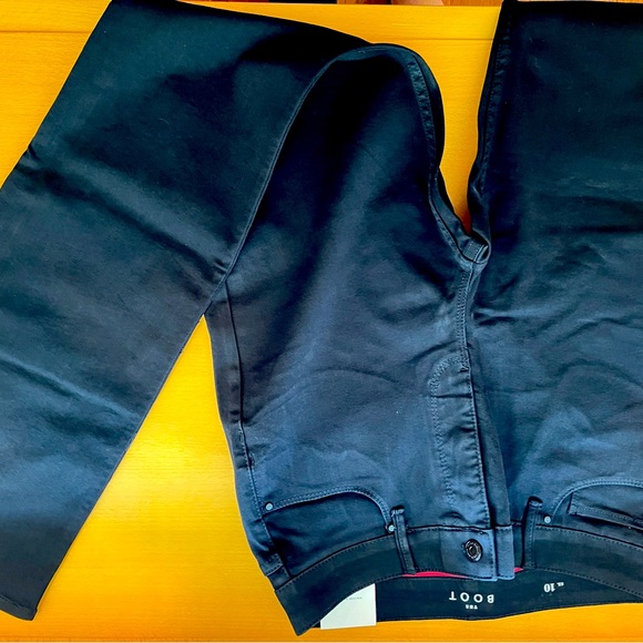 White House black market very black jeans. Size 10. High rise boot cut - Picture 4 of 4